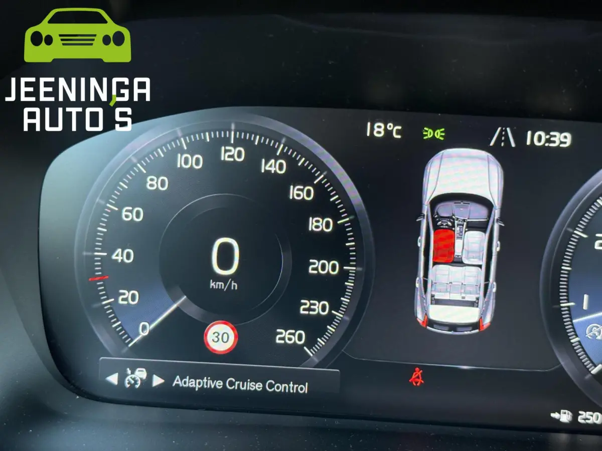 2.0 B4 R-Design|MildHybride|ACC|Camera|Stoelverwarming|Alcantara