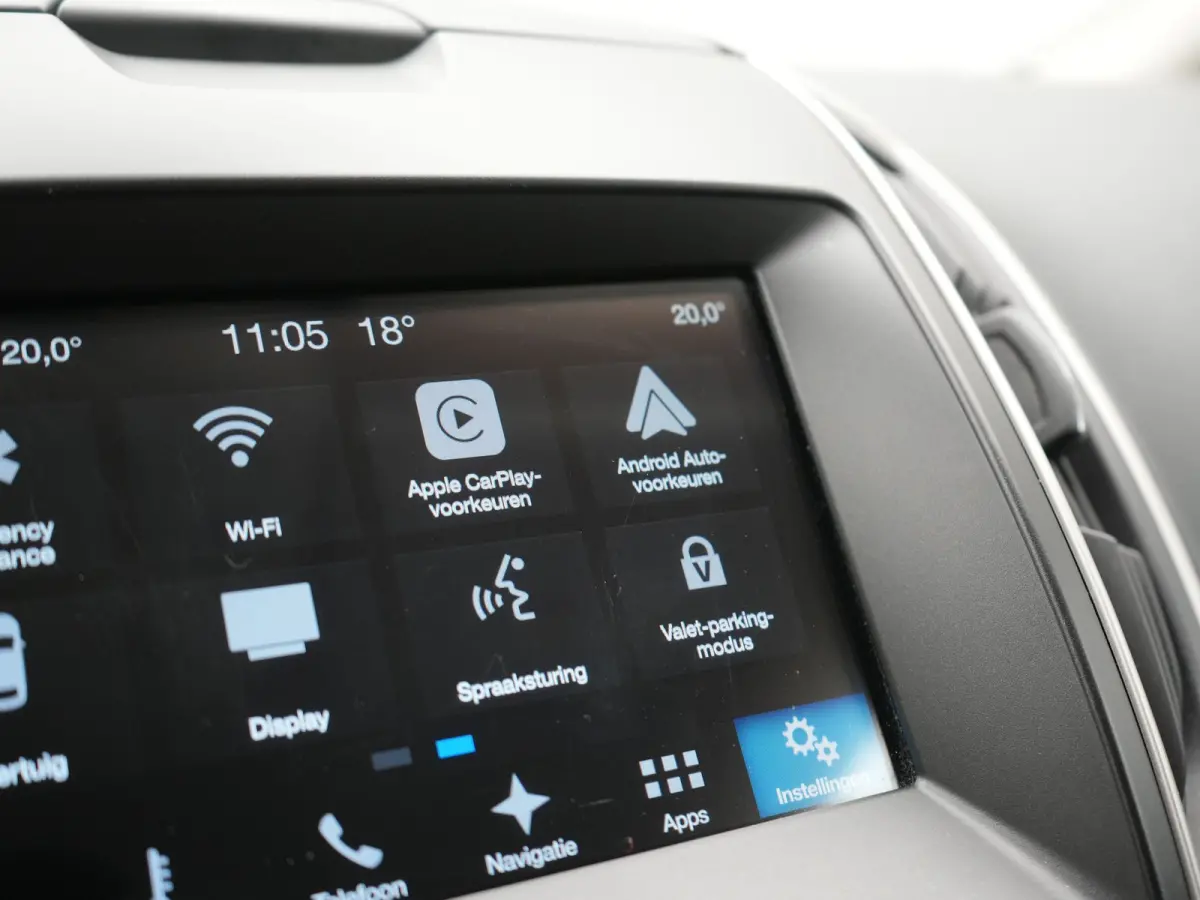 2.0 Titanium Automaat 7 Persoons 241pk | Camera | Apple Carplay | Voorstoelen Verwarmd | LED Koplampen | Cruise Control | Navigatie | 19"L.M |