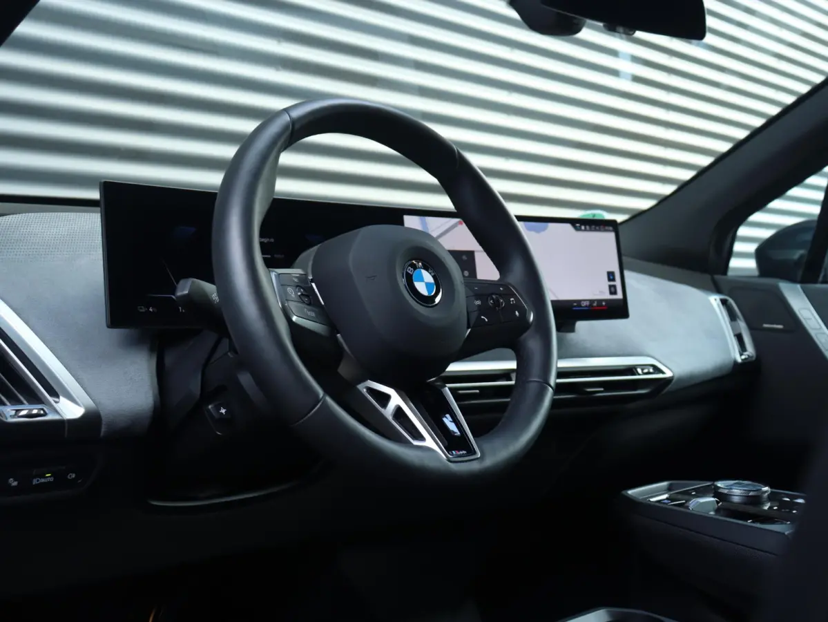 xDrive45 | M Sport Pro | Trekhaak | Head up | Driving Assistant Prof. | Parking Assistant prof. | Harman Kardon | Stoelventilatie  | SOH 99% | 22'' LMV