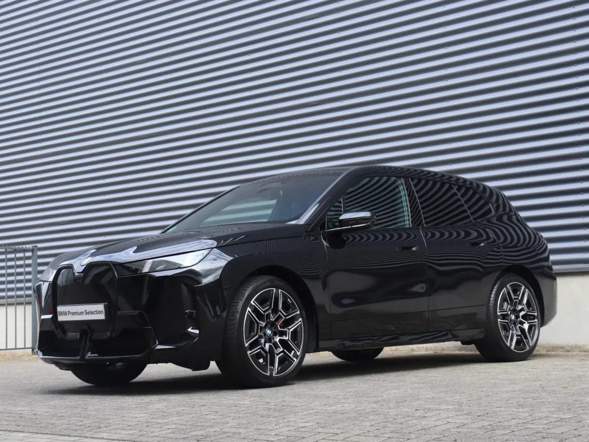 xDrive45 | M Sport Pro | Trekhaak | Head up | Driving Assistant Prof. | Parking Assistant prof. | Harman Kardon | Stoelventilatie  | SOH 99% | 22'' LMV