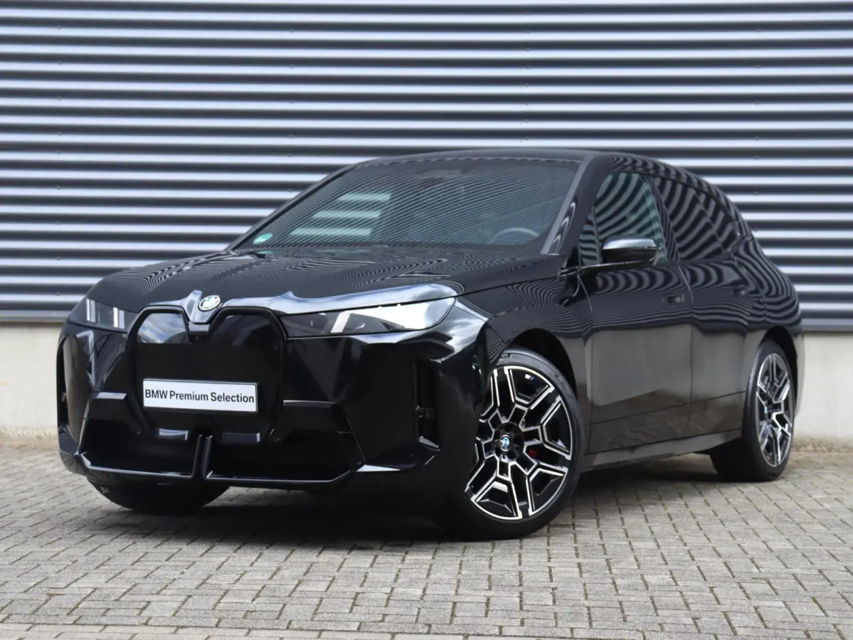 xDrive45 | M Sport Pro | Trekhaak | Head up | Driving Assistant Prof. | Parking Assistant prof. | Harman Kardon | Stoelventilatie  | SOH 99% | 22'' LMV