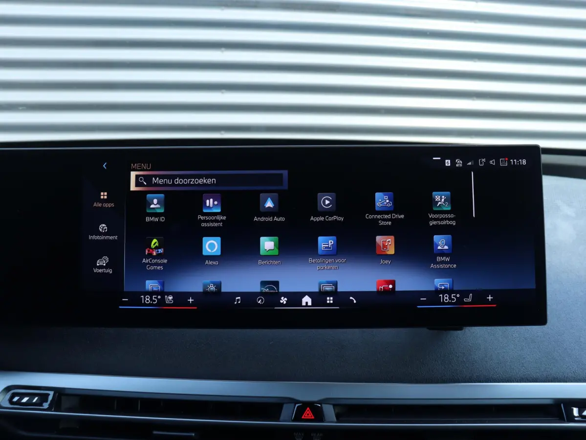 xDrive45 | M Sport Pro | Trekhaak | Head up | Driving Assistant Prof. | Parking Assistant prof. | Harman Kardon | Stoelventilatie  | SOH 99% | 22'' LMV