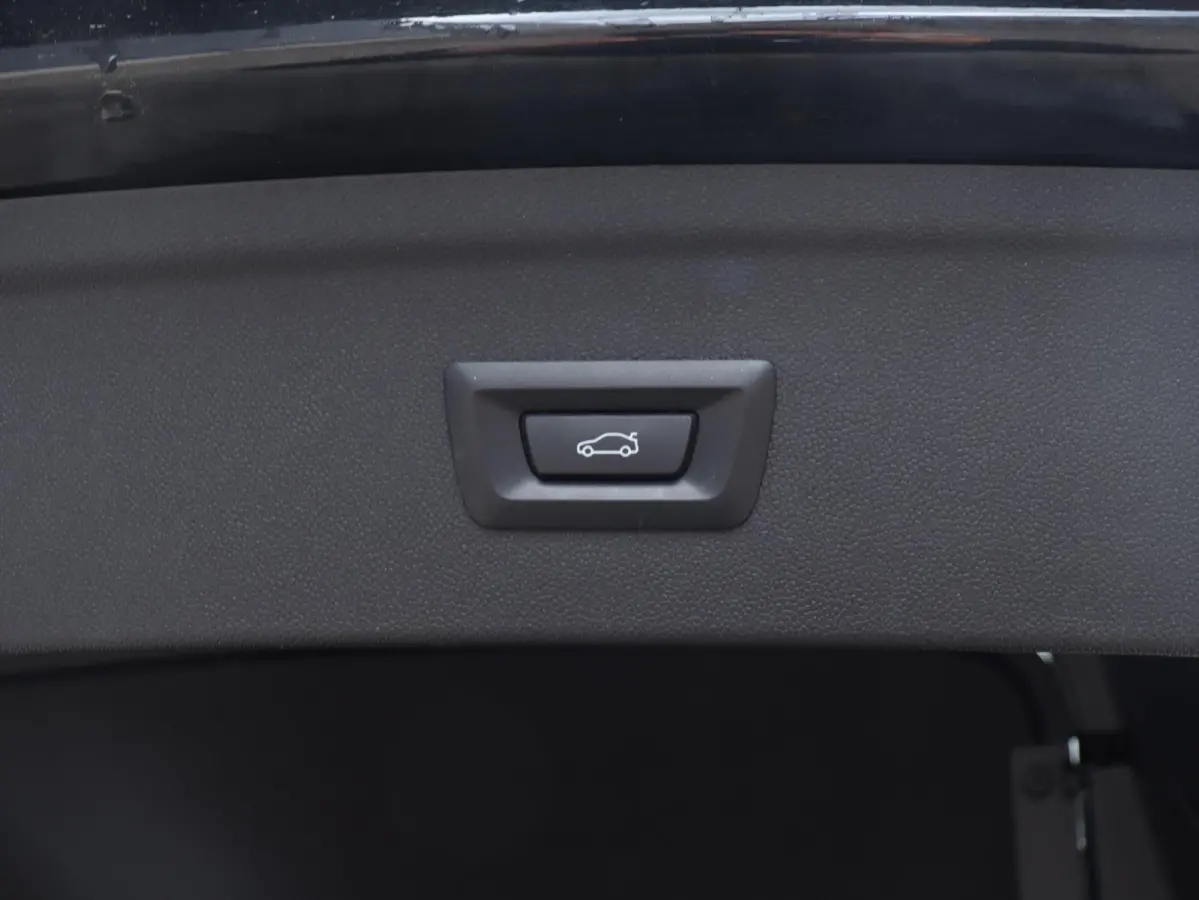 xDrive45 | M Sport Pro | Trekhaak | Head up | Driving Assistant Prof. | Parking Assistant prof. | Harman Kardon | Stoelventilatie  | SOH 99% | 22'' LMV