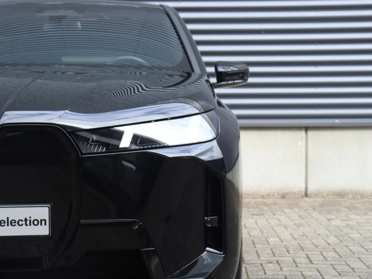 xDrive45 | M Sport Pro | Trekhaak | Head up | Driving Assistant Prof. | Parking Assistant prof. | Harman Kardon | Stoelventilatie  | SOH 99% | 22'' LMV