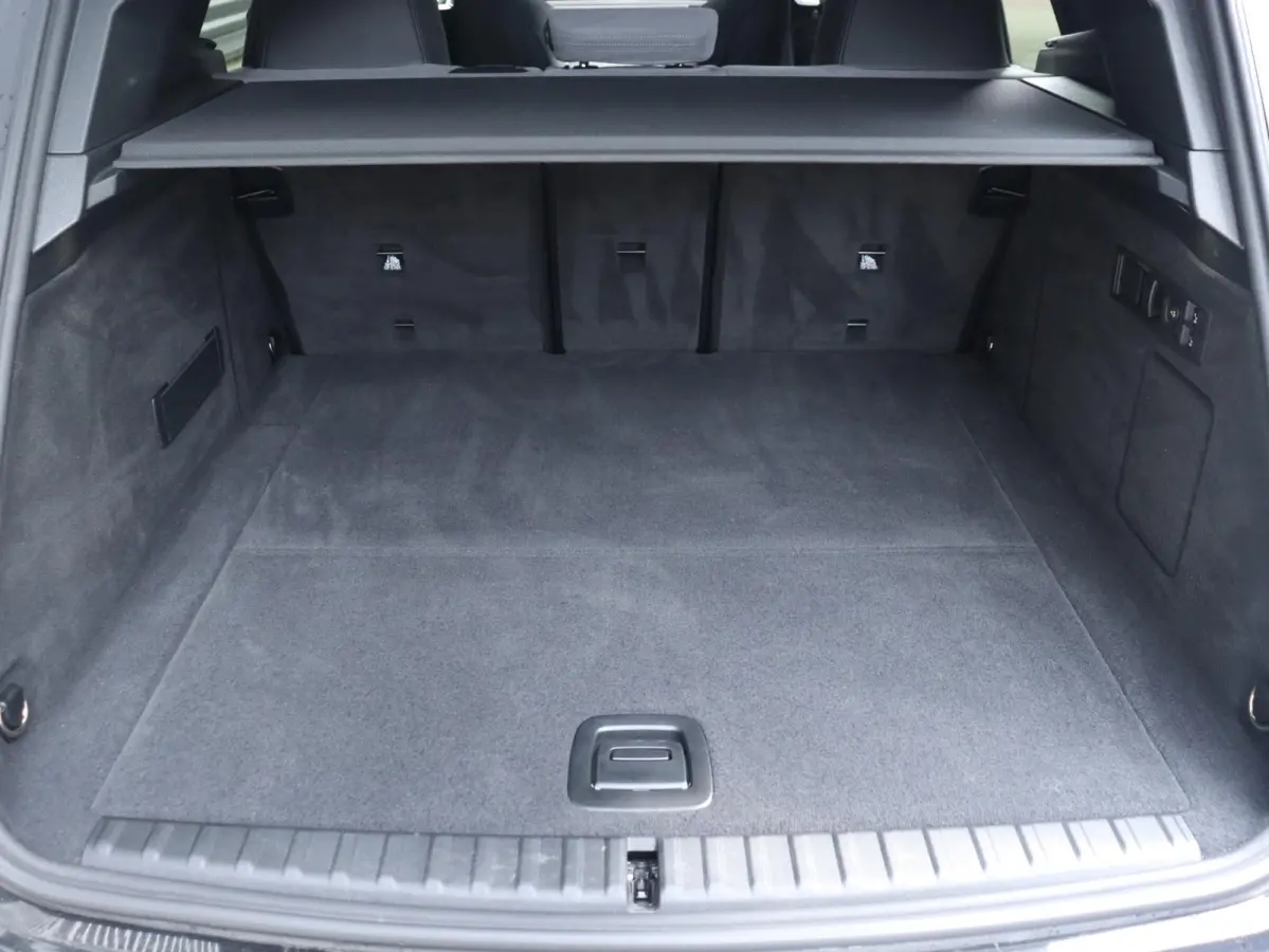 xDrive45 | M Sport Pro | Trekhaak | Head up | Driving Assistant Prof. | Parking Assistant prof. | Harman Kardon | Stoelventilatie  | SOH 99% | 22'' LMV