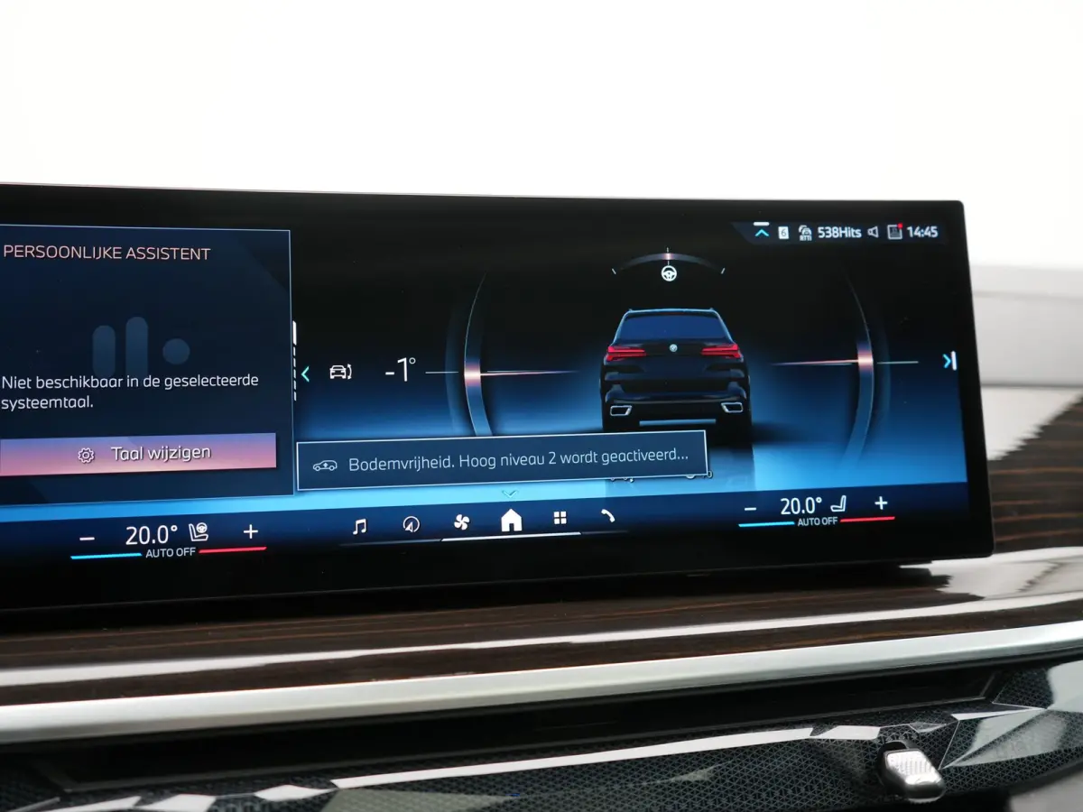 xDrive50e M Sport PHEV 490pk Dealer O.H. | Panodak Sky Lounge | Luchtvering | Head Up | 360 Camera | Harman / Kardon | Nappa Lederen Comfortstoelen Memory & Verwarmd | Carbon Schwarz | Apple