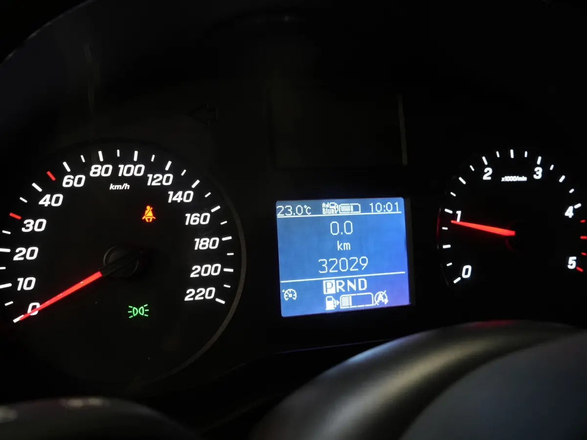 110 CDI Aut. Stoelverw./ Carplay/ Cruise/ Camera/ Trekhaak/ DAB