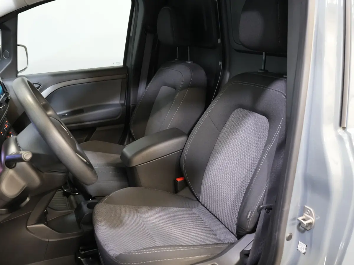 110 CDI Aut. Stoelverw./ Carplay/ Cruise/ Camera/ Trekhaak/ DAB