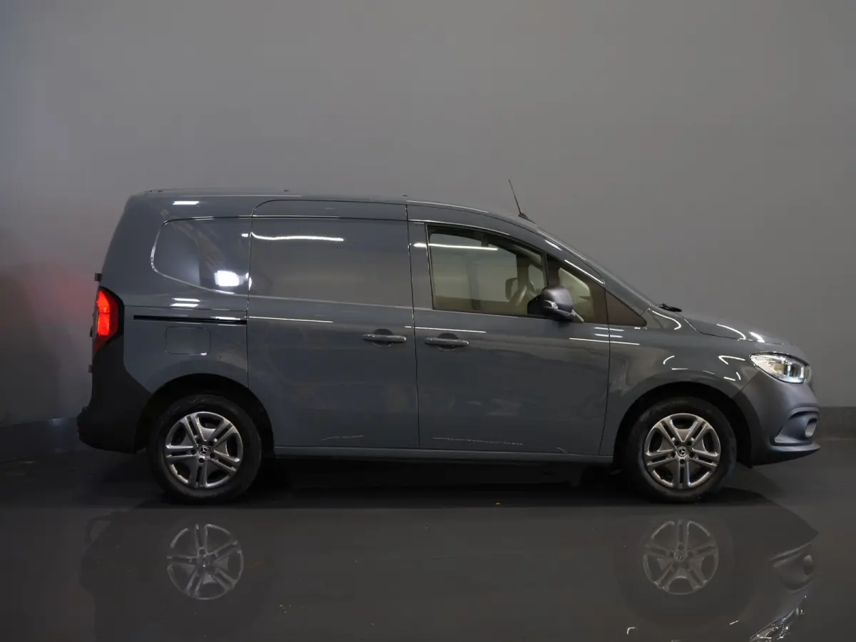 110 CDI Aut. Stoelverw./ Carplay/ Cruise/ Camera/ Trekhaak/ DAB