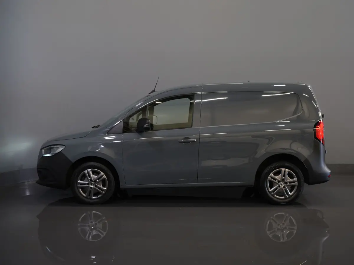 110 CDI Aut. Stoelverw./ Carplay/ Cruise/ Camera/ Trekhaak/ DAB