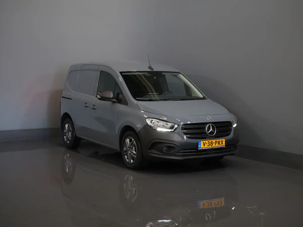 110 CDI Aut. Stoelverw./ Carplay/ Cruise/ Camera/ Trekhaak/ DAB