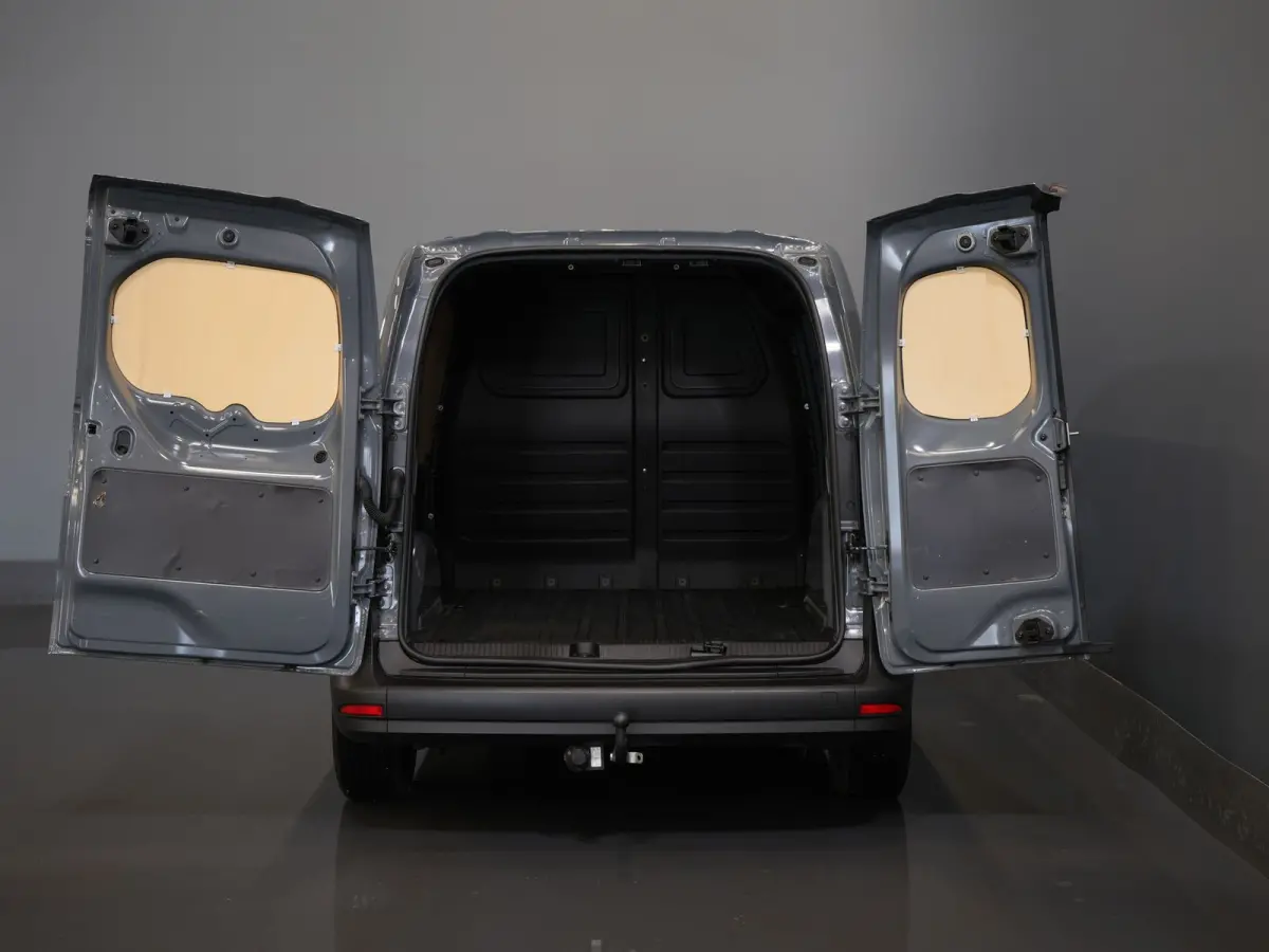 110 CDI Aut. Stoelverw./ Carplay/ Cruise/ Camera/ Trekhaak/ DAB
