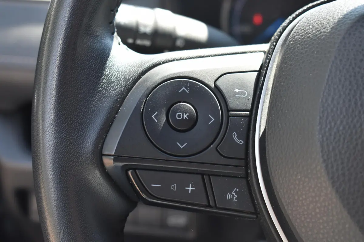2.5 Hybrid Dynamic BSM | Navigatie | Camera | 100% Toyota Onderhouden | 12 mnd BOVAG garantie | Whatsapp 06-53188999