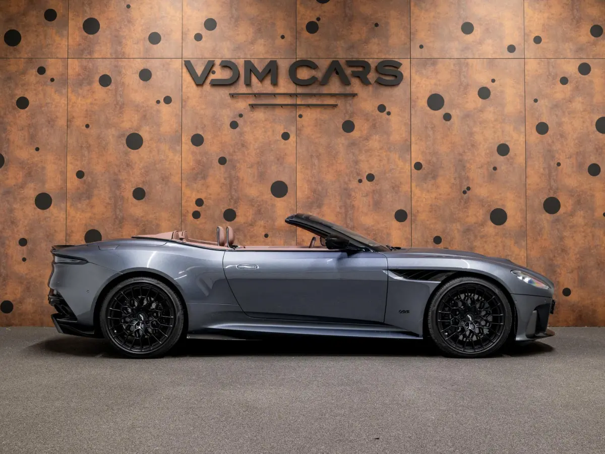 5.2 V12 | ULITMATE 770 | 1 of 199 | Carbon | Carb Bucket Seats |