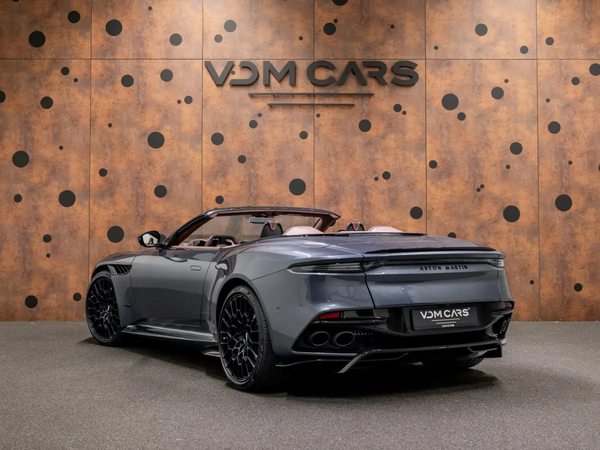 5.2 V12 | ULITMATE 770 | 1 of 199 | Carbon | Carb Bucket Seats |