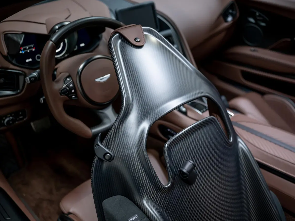 5.2 V12 | ULITMATE 770 | 1 of 199 | Carbon | Carb Bucket Seats |