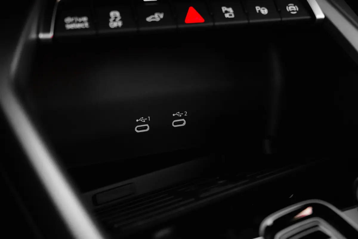 Advanced edition | Aluminium optiek in het interieur | Assistentiepakket Rijden en Parkeren Plus | Audi virtual cockpit