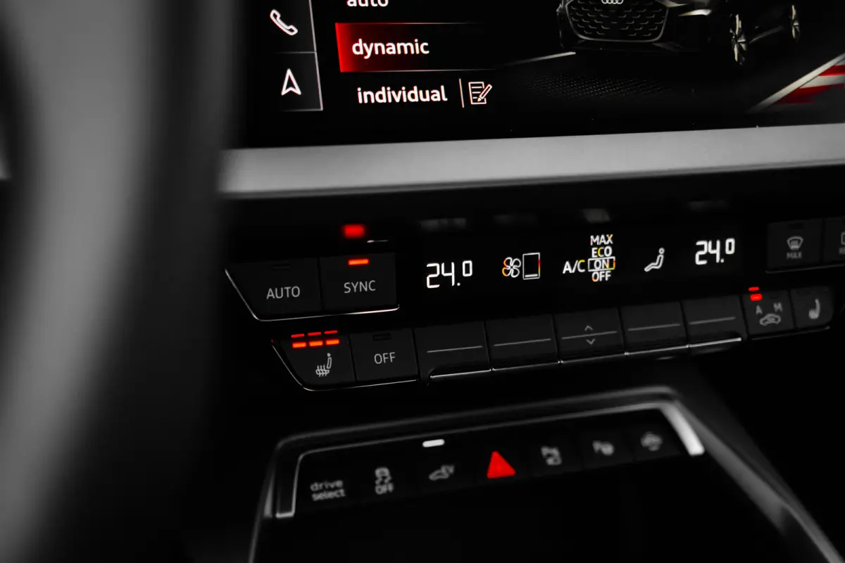 Advanced edition | Aluminium optiek in het interieur | Assistentiepakket Rijden en Parkeren Plus | Audi virtual cockpit