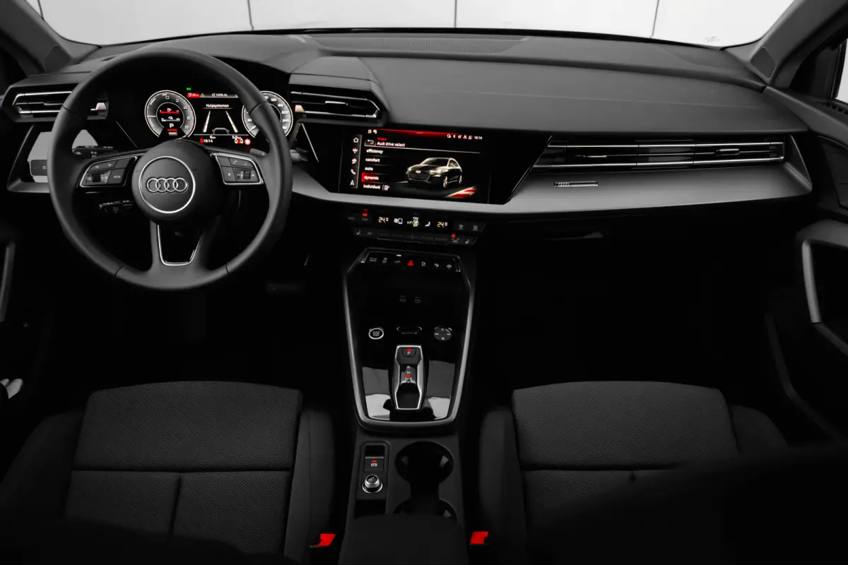 Advanced edition | Aluminium optiek in het interieur | Assistentiepakket Rijden en Parkeren Plus | Audi virtual cockpit