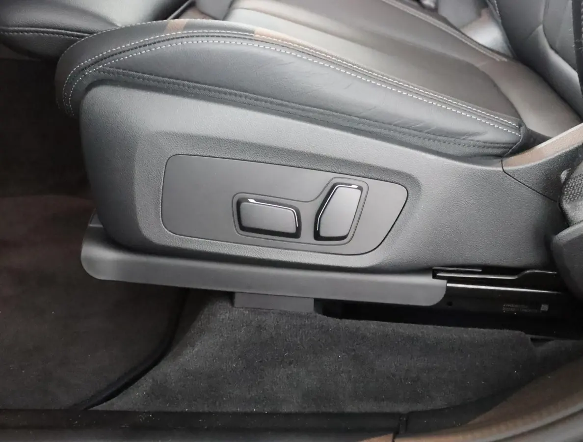Executive 80 kWh | SOH 100% | M Sportpakket | Schuifkanteldak