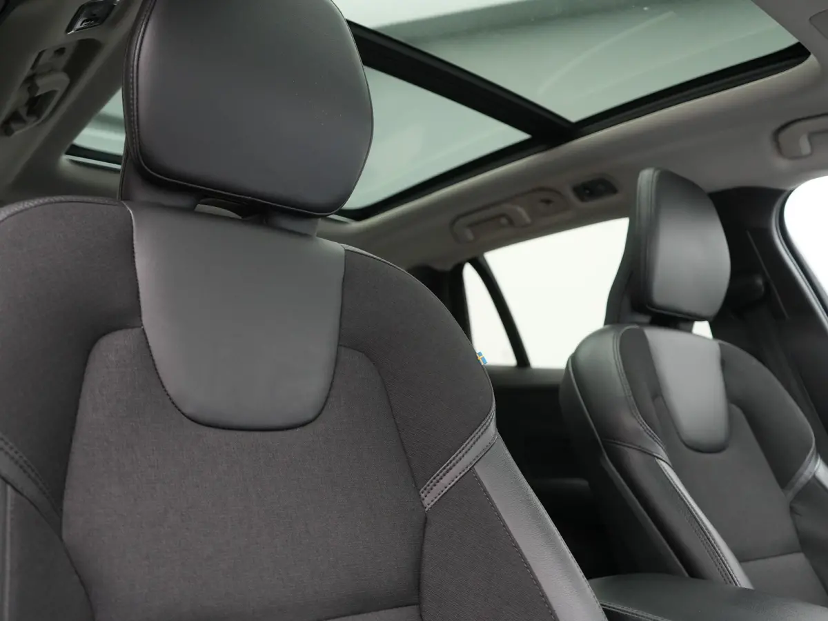 T6 Recharge AWD Inscription PHEV 340pk | Panodak | Adaptive Cruise | Elektrische achterklep| Camera | Stoelen & Stuur Verwarmd | Keyless | Blis | Apple Carplay | Navigatie | DAB | Virtual | 