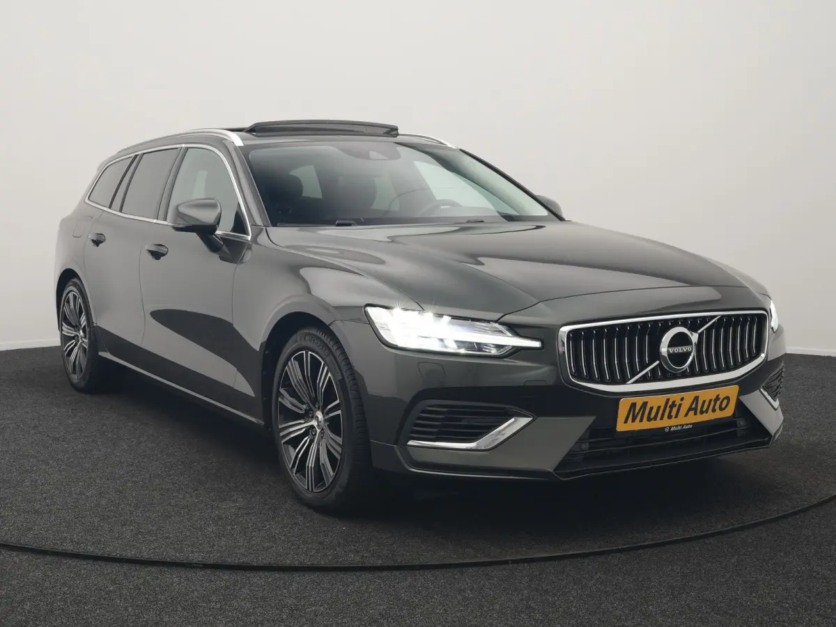 T6 Recharge AWD Inscription PHEV 340pk | Panodak | Adaptive Cruise | Elektrische achterklep| Camera | Stoelen & Stuur Verwarmd | Keyless | Blis | Apple Carplay | Navigatie | DAB | Virtual | 