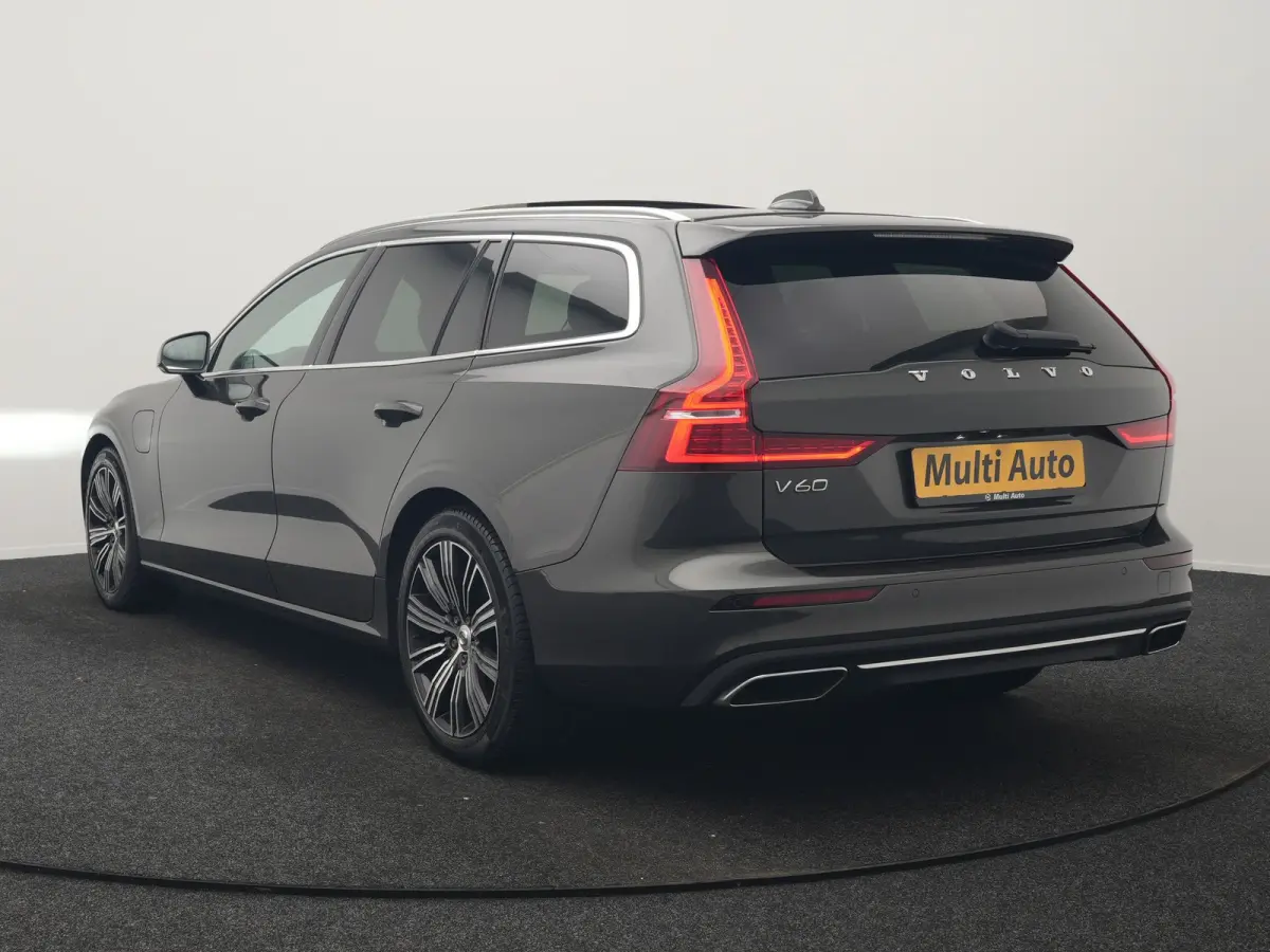 T6 Recharge AWD Inscription PHEV 340pk | Panodak | Adaptive Cruise | Elektrische achterklep| Camera | Stoelen & Stuur Verwarmd | Keyless | Blis | Apple Carplay | Navigatie | DAB | Virtual | 