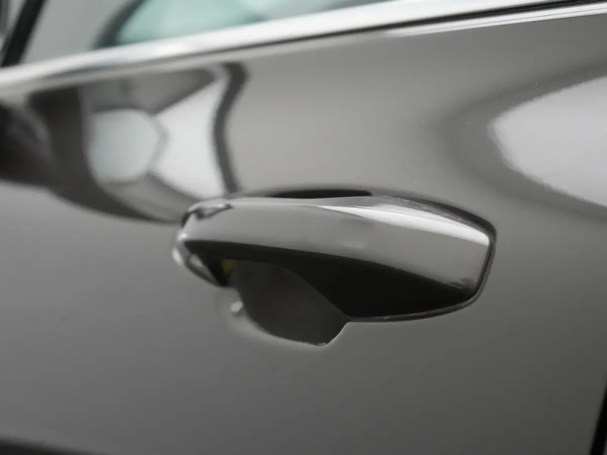 T6 Recharge AWD Inscription PHEV 340pk | Panodak | Adaptive Cruise | Elektrische achterklep| Camera | Stoelen & Stuur Verwarmd | Keyless | Blis | Apple Carplay | Navigatie | DAB | Virtual | 