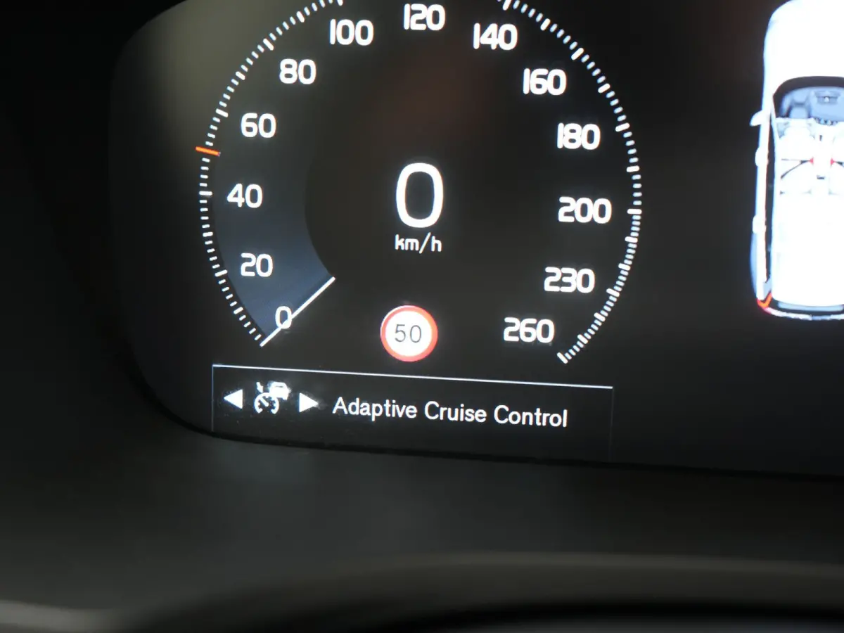 T6 Recharge AWD Inscription PHEV 340pk | Panodak | Adaptive Cruise | Elektrische achterklep| Camera | Stoelen & Stuur Verwarmd | Keyless | Blis | Apple Carplay | Navigatie | DAB | Virtual | 