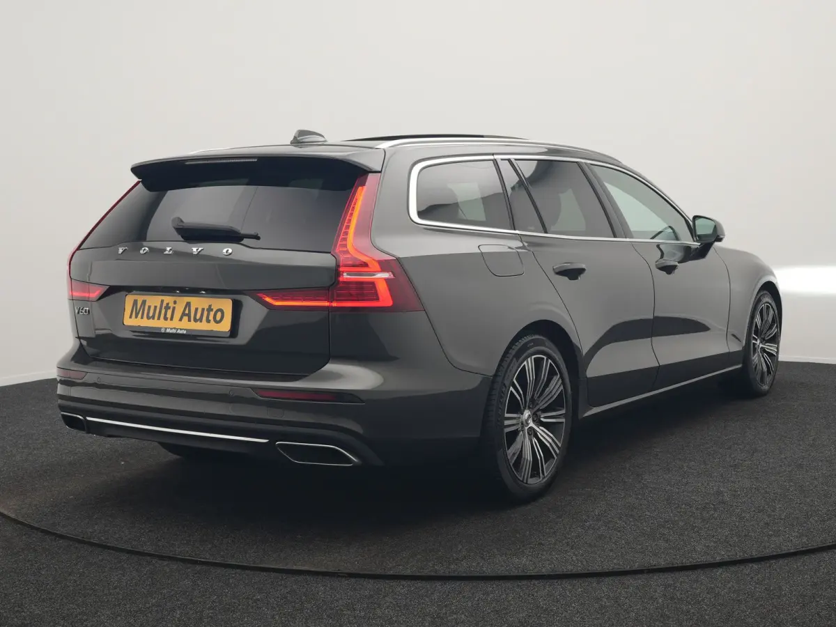 T6 Recharge AWD Inscription PHEV 340pk | Panodak | Adaptive Cruise | Elektrische achterklep| Camera | Stoelen & Stuur Verwarmd | Keyless | Blis | Apple Carplay | Navigatie | DAB | Virtual | 
