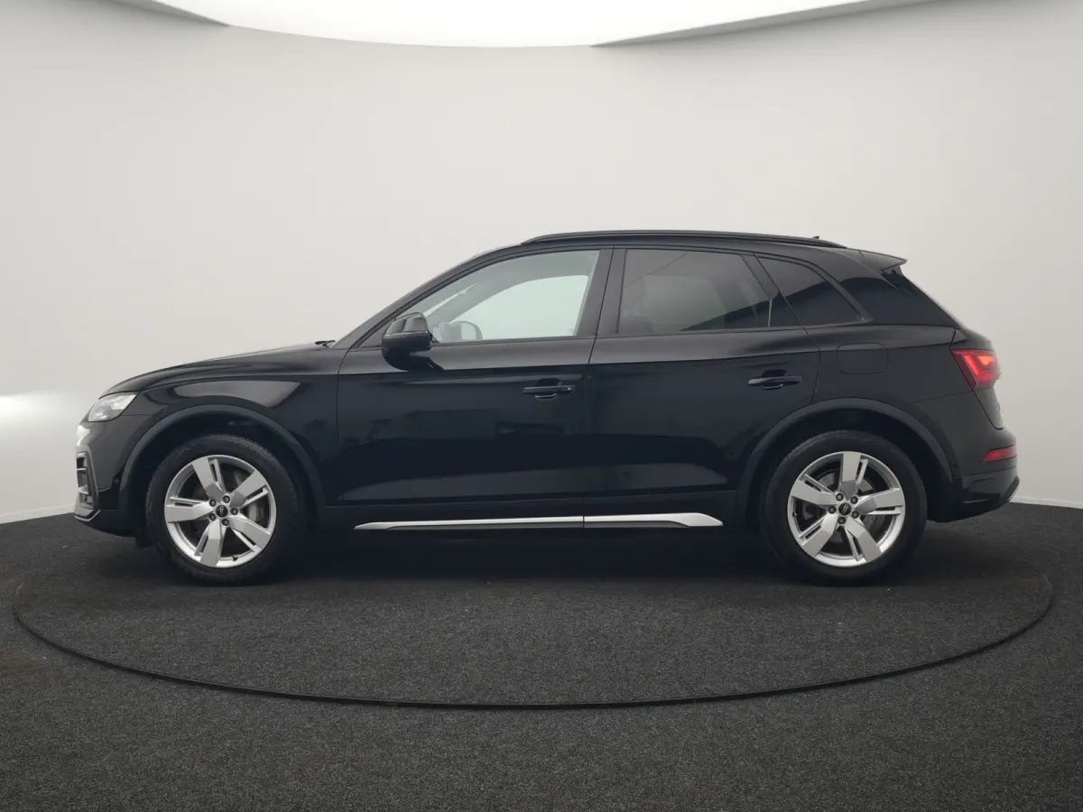 50 TFSI e S Line FACELIFT PHEV 300pk Dealer O.H. | Luchtvering | Adaptive Cruise | Matrix Led | 360 Camera | Sportstoelen Verwarmd | Sfeerverlichting | Blis | Park Assist | Navigatie | DAB |