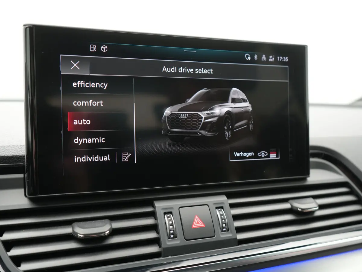 50 TFSI e S Line FACELIFT PHEV 300pk Dealer O.H. | Luchtvering | Adaptive Cruise | Matrix Led | 360 Camera | Sportstoelen Verwarmd | Sfeerverlichting | Blis | Park Assist | Navigatie | DAB |