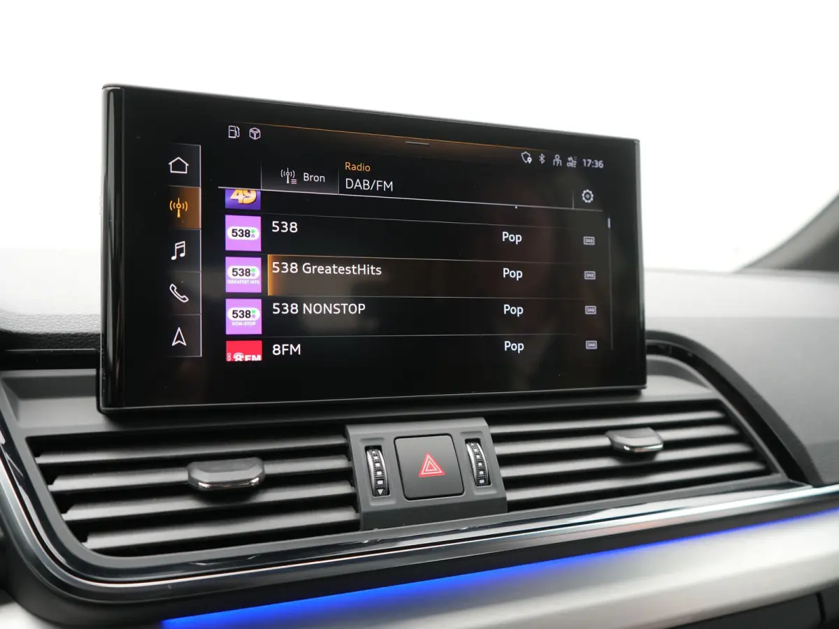 50 TFSI e S Line FACELIFT PHEV 300pk Dealer O.H. | Luchtvering | Adaptive Cruise | Matrix Led | 360 Camera | Sportstoelen Verwarmd | Sfeerverlichting | Blis | Park Assist | Navigatie | DAB |