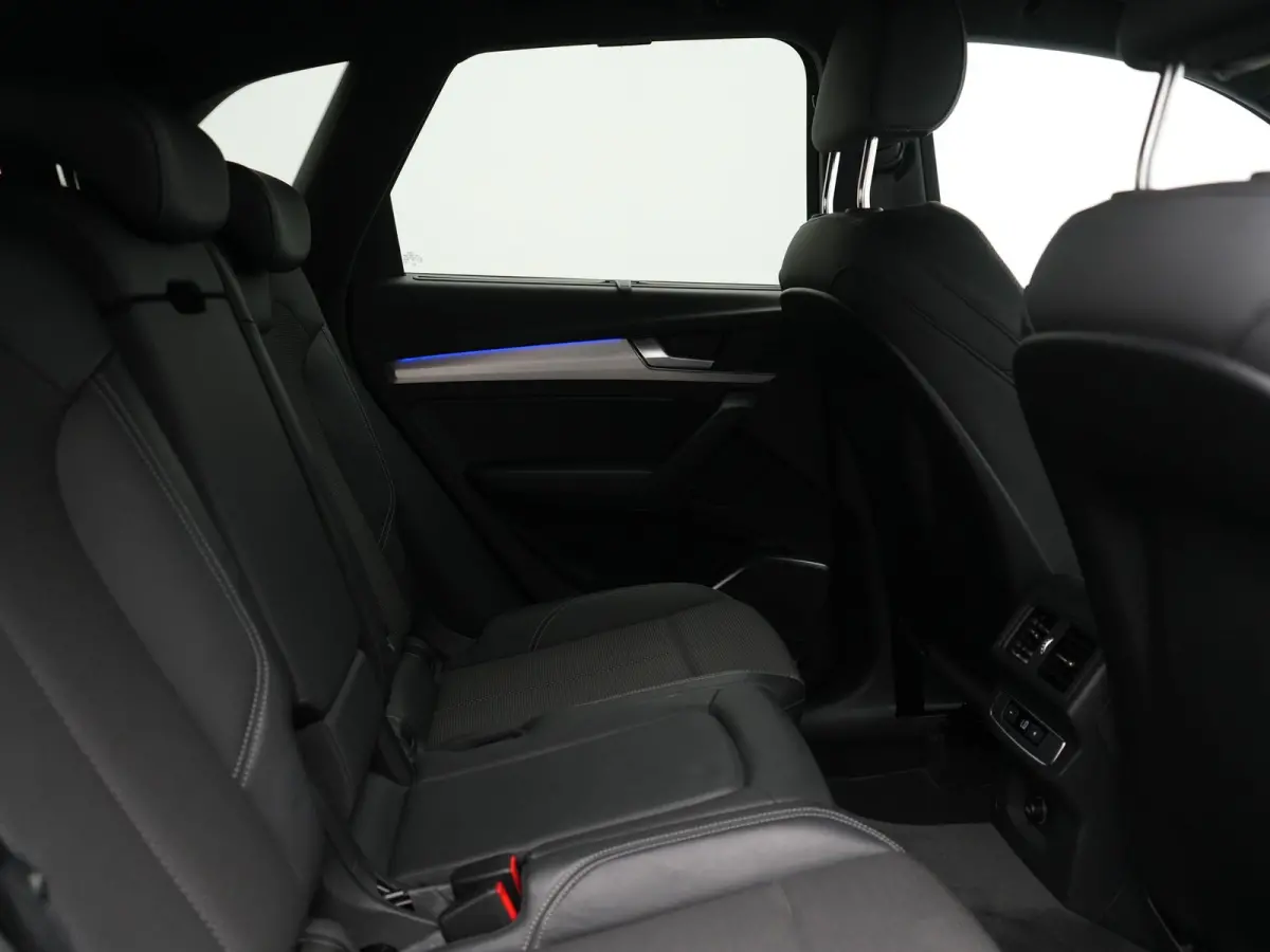 50 TFSI e S Line FACELIFT PHEV 300pk Dealer O.H. | Luchtvering | Adaptive Cruise | Matrix Led | 360 Camera | Sportstoelen Verwarmd | Sfeerverlichting | Blis | Park Assist | Navigatie | DAB |