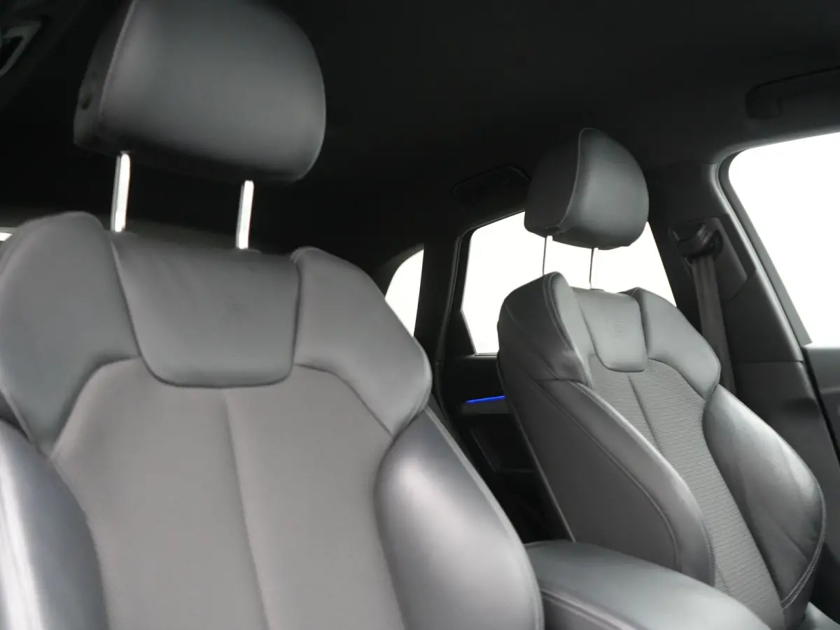 50 TFSI e S Line FACELIFT PHEV 300pk Dealer O.H. | Luchtvering | Adaptive Cruise | Matrix Led | 360 Camera | Sportstoelen Verwarmd | Sfeerverlichting | Blis | Park Assist | Navigatie | DAB |