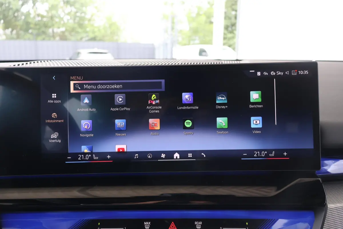 550e xDrive | SOH 100% | M Sport | Glazen Panoramadak | Harman/Kardon | Stoelverwarming | Camera | Parkeersensoren voor en achter | Adaptive LED