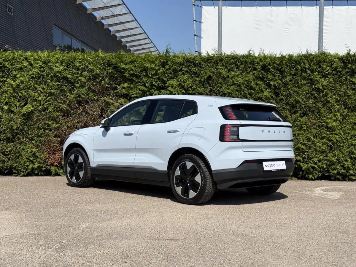 Single Motor Core | Google Navigatie | Achteruitrijcamera | Keyless | Adaptive Cruise Control | Apple CarPlay Adroid Auto