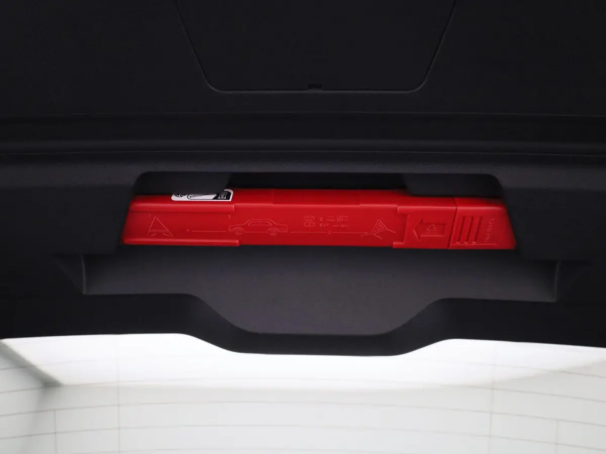 40 TFSI e Advanced edition l Adaptive cruise control l Achteruitrijcamera l SONOS Premium met 3D-geluid l Elektr. voorstoelen geh. best. l Climate control l Navigatie l Trekhaak l Stoelverwa