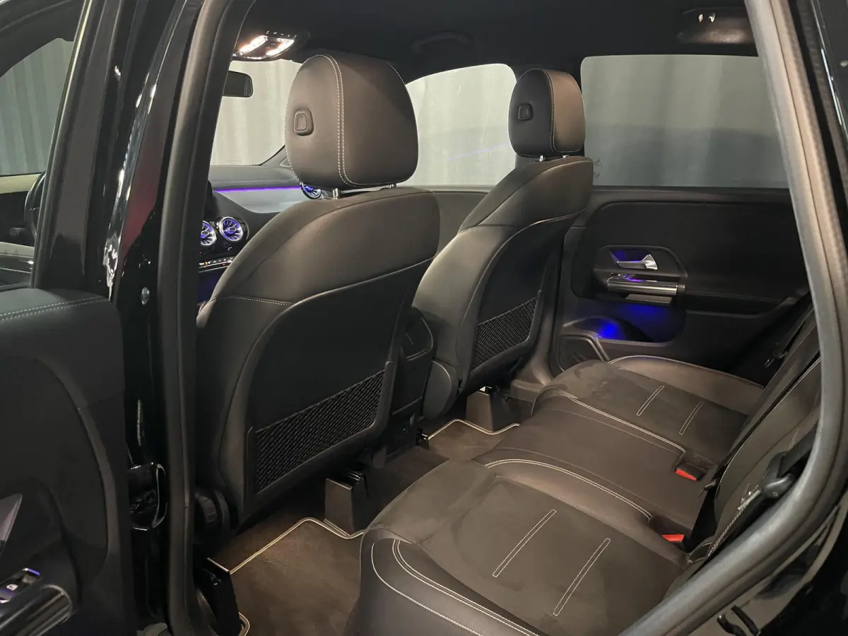 250 e Business Solution AMG Limited Night Pakket 18''/Sfeerverlichting/DAB/PDC v+a/Stoelverwarming/Climate/Apple Carplay & Android Auto