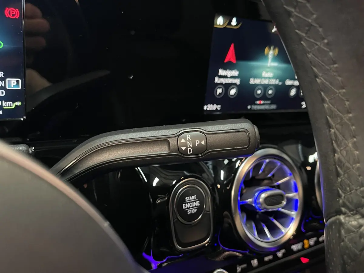 250 e Business Solution AMG Limited Night Pakket 18''/Sfeerverlichting/DAB/PDC v+a/Stoelverwarming/Climate/Apple Carplay & Android Auto