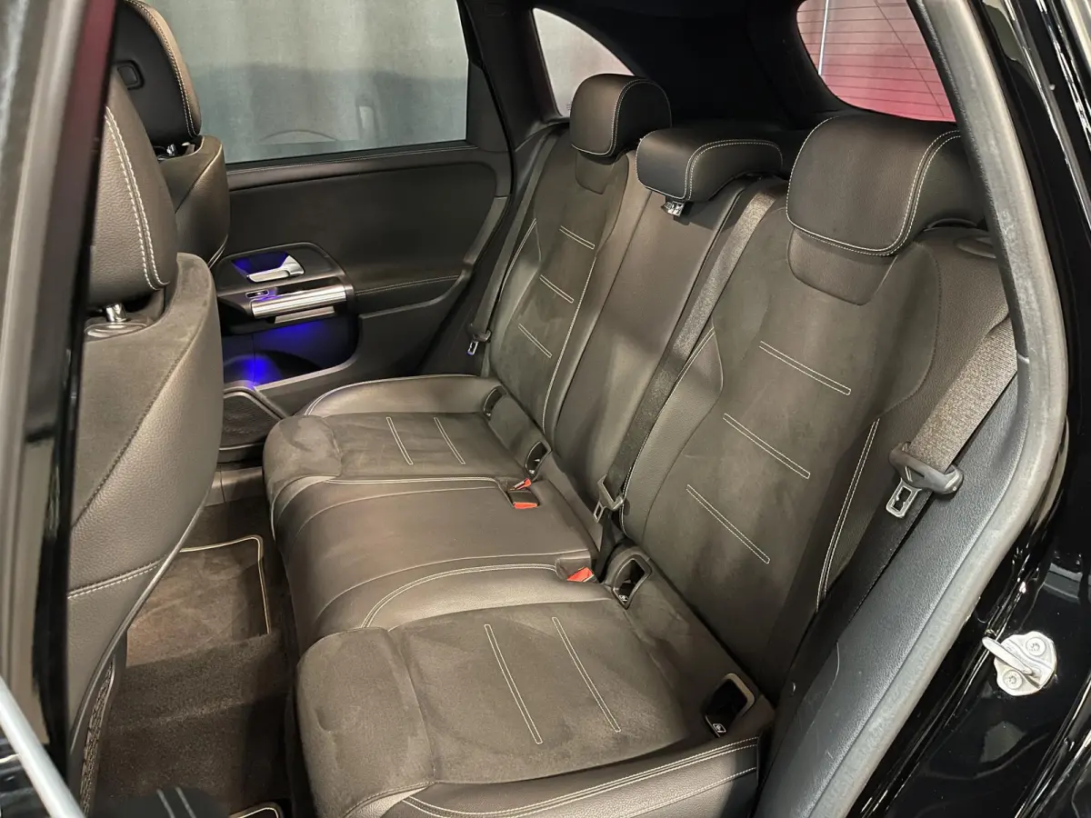 250 e Business Solution AMG Limited Night Pakket 18''/Sfeerverlichting/DAB/PDC v+a/Stoelverwarming/Climate/Apple Carplay & Android Auto