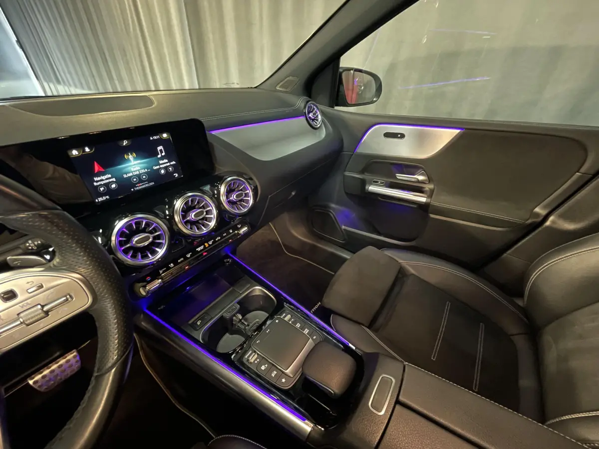 250 e Business Solution AMG Limited Night Pakket 18''/Sfeerverlichting/DAB/PDC v+a/Stoelverwarming/Climate/Apple Carplay & Android Auto