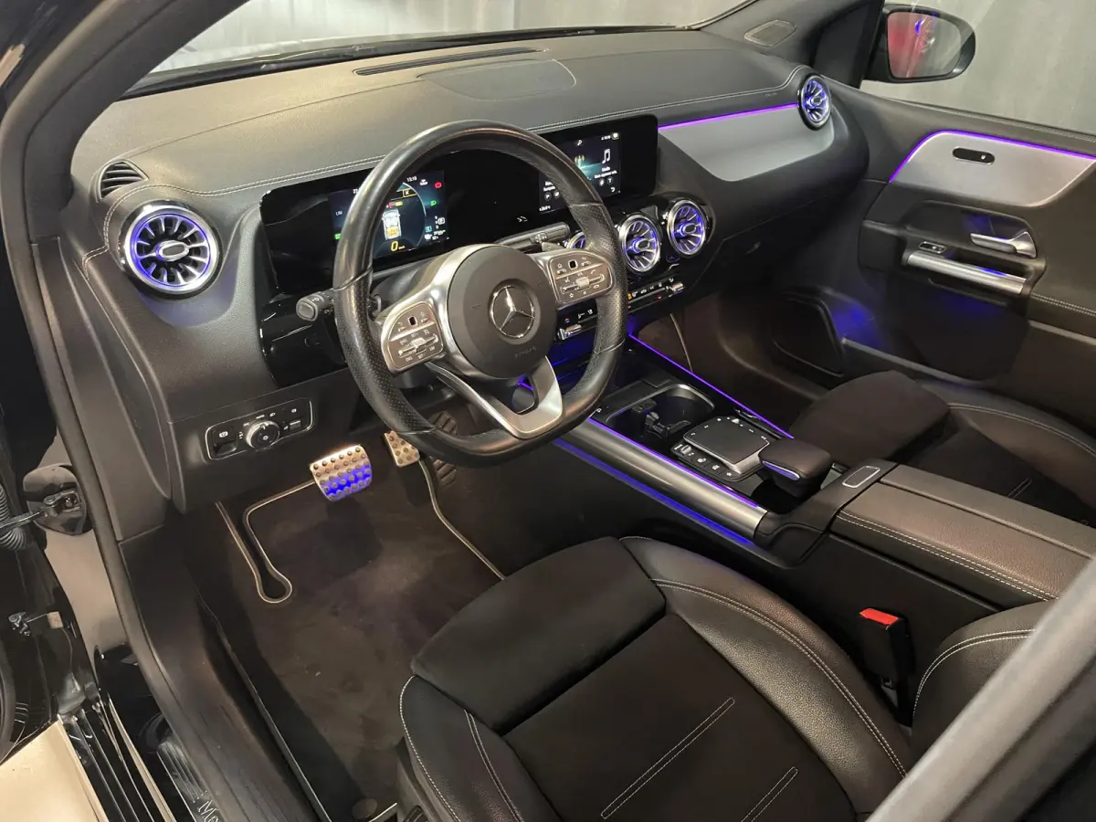 250 e Business Solution AMG Limited Night Pakket 18''/Sfeerverlichting/DAB/PDC v+a/Stoelverwarming/Climate/Apple Carplay & Android Auto