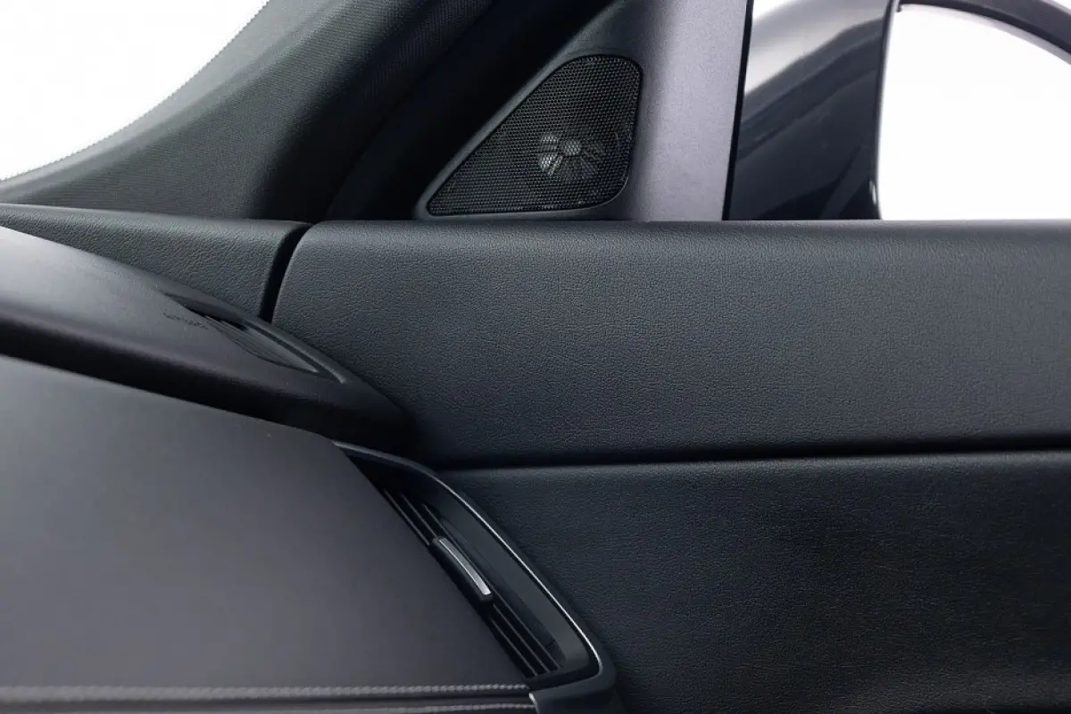 1.5 P300e AWD R-Dynamic S | PANORAMADAK | LEDER | EL. Stoelen | Trekhaak !