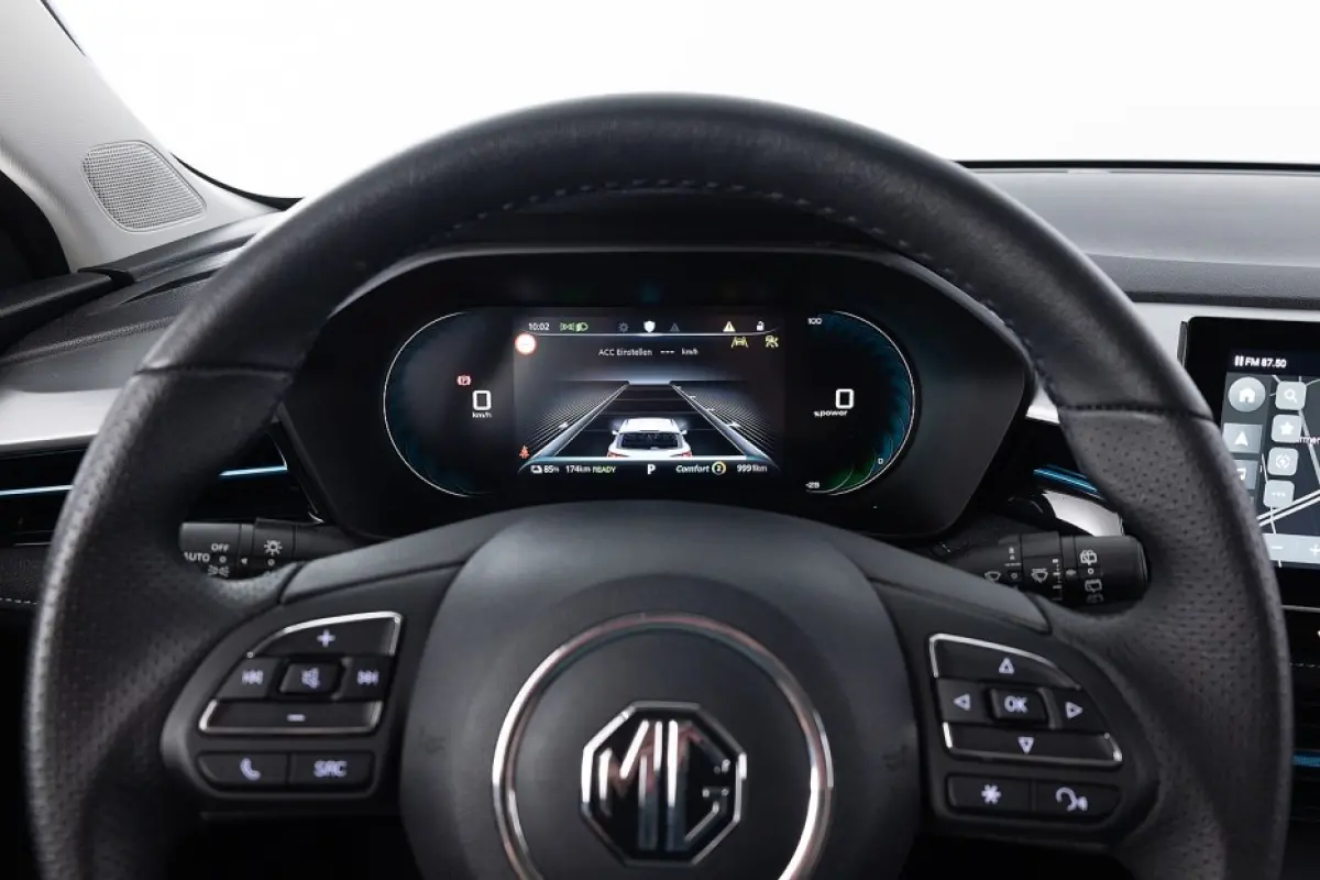 MG5 Standard Range Luxury 50kWh EV | LEDER | NAVI | FULL LED | SOH: 89,7% |