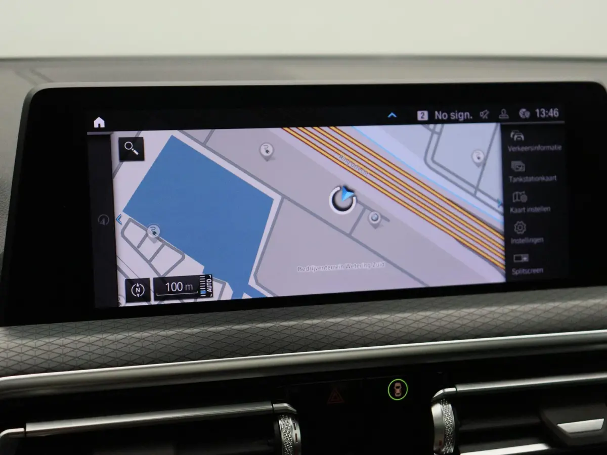 xDrive30e M Sportpakket | SoH 92% | Trekhaak | Panoramadak | Driving Assistant | 19''