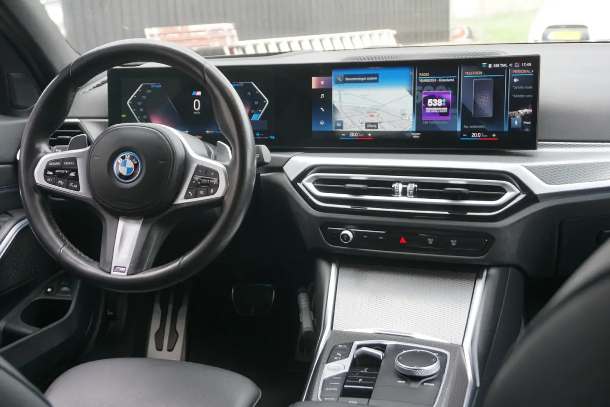 320e LCI M-Sport Pro | ADAPTIVE LED | ACC | HEAD-UP | STOELVERW. | CAMERA |