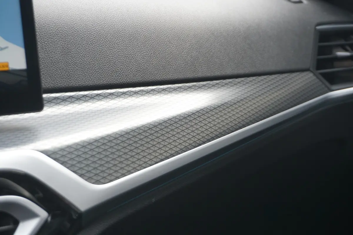 320e LCI M-Sport Pro | ADAPTIVE LED | ACC | HEAD-UP | STOELVERW. | CAMERA |