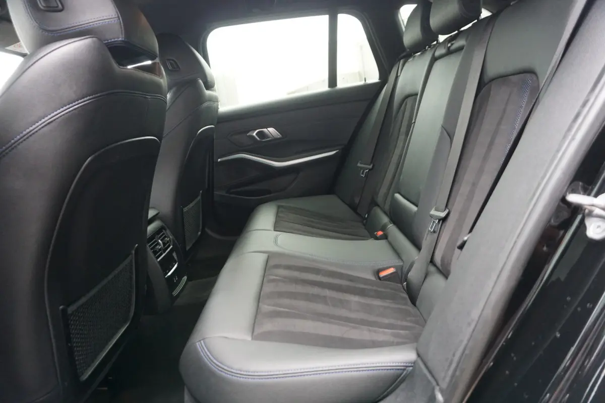 320e LCI M-Sport Pro | ADAPTIVE LED | ACC | HEAD-UP | STOELVERW. | CAMERA |