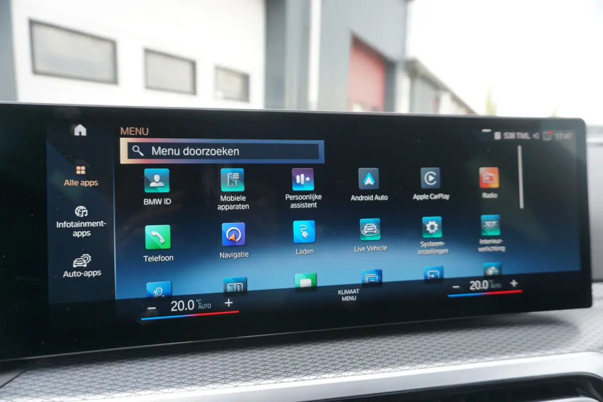 320e LCI M-Sport Pro | ADAPTIVE LED | ACC | HEAD-UP | STOELVERW. | CAMERA |